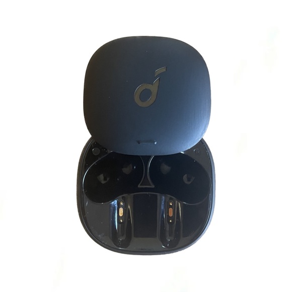 Soundcore Earbuds! - Picture 4 of 5